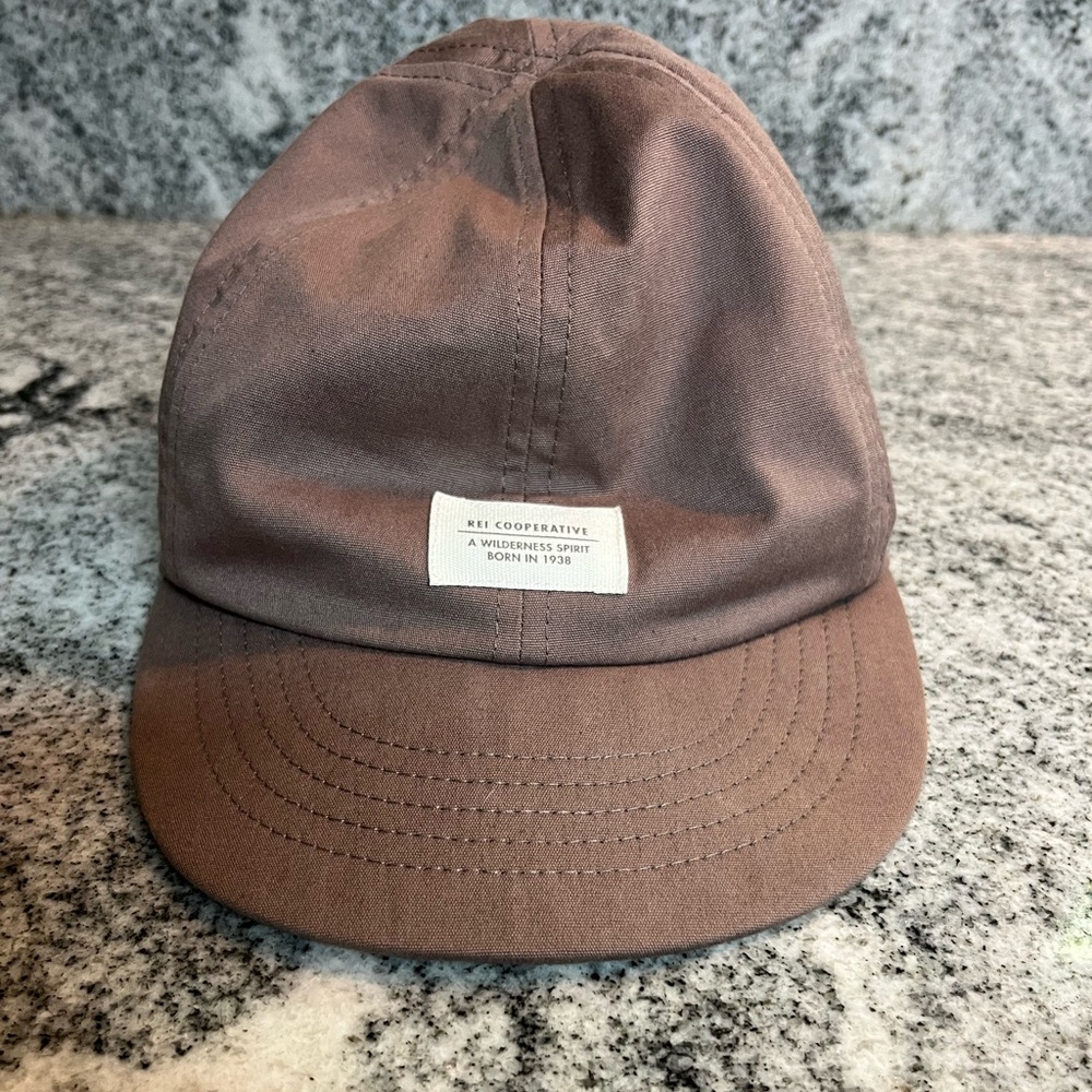 Rei hiking hat